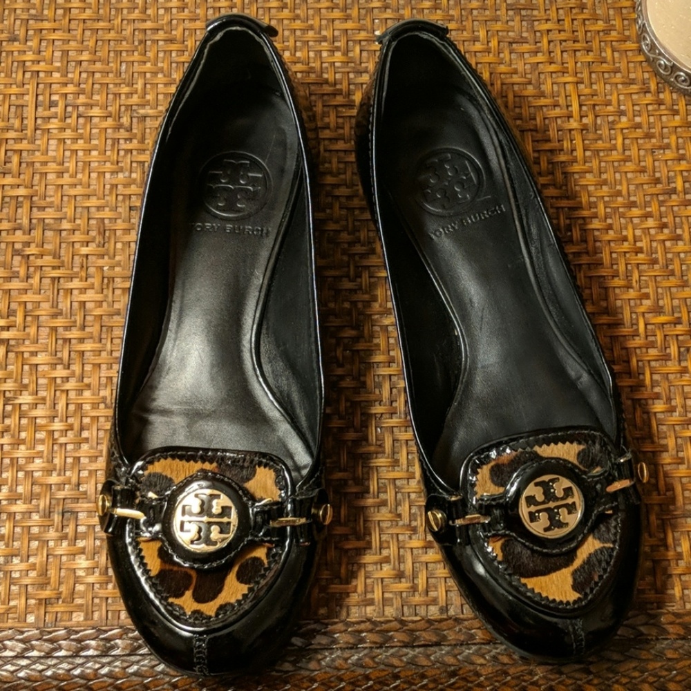 Ladies Tory Burch patent leather and leopard print